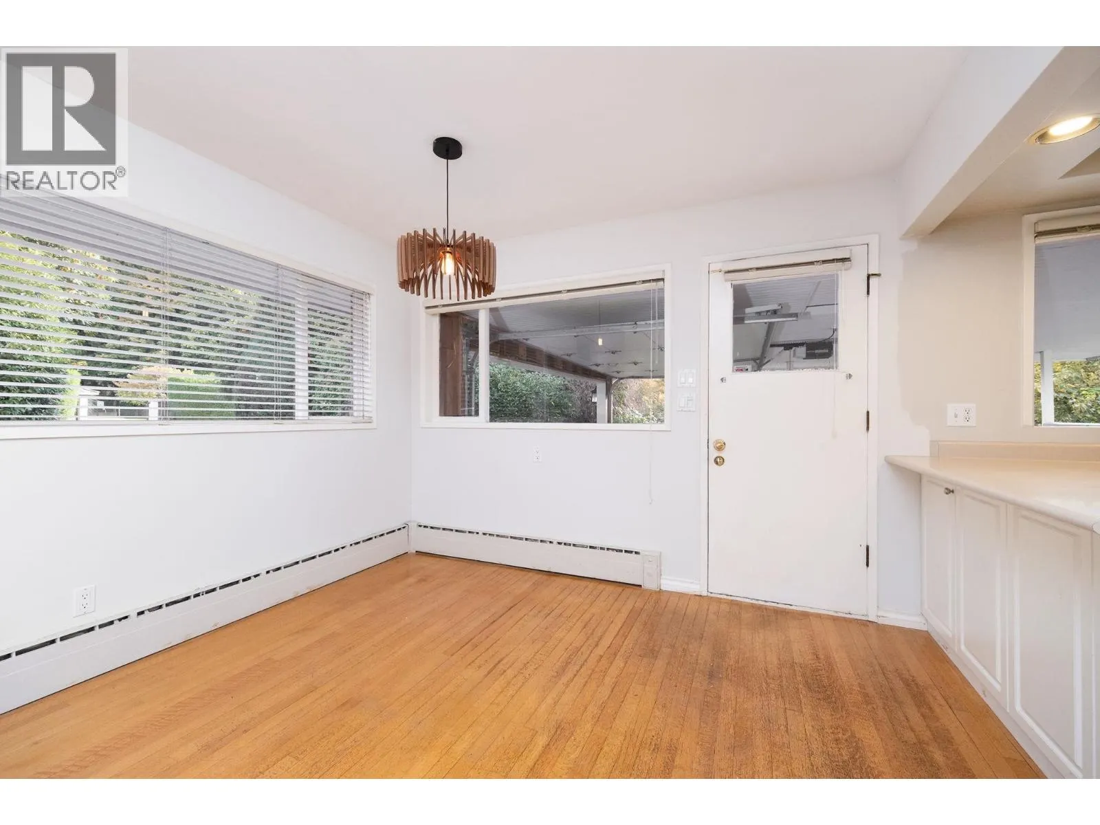 775 SOUTHBOROUGH DRIVE