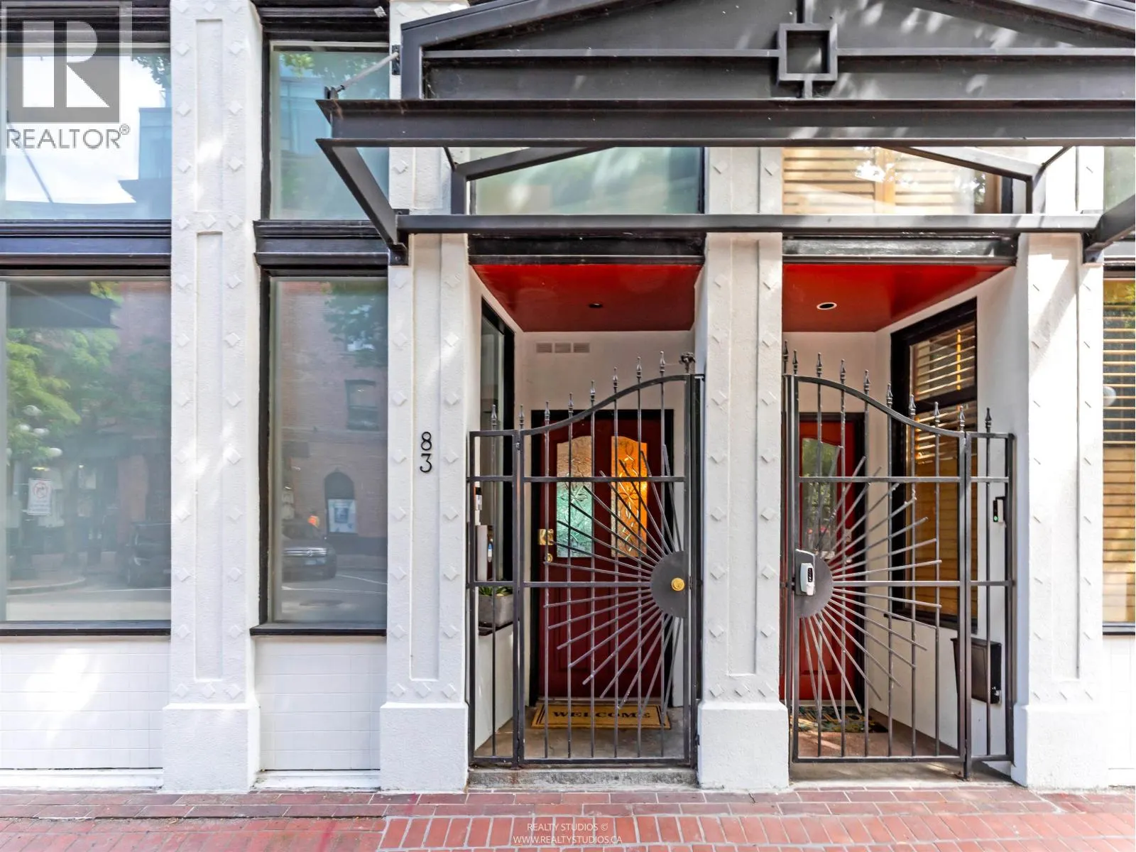 83 ALEXANDER STREET
