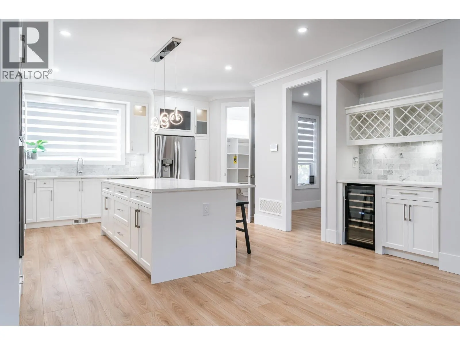 3409 VICTORIA DRIVE