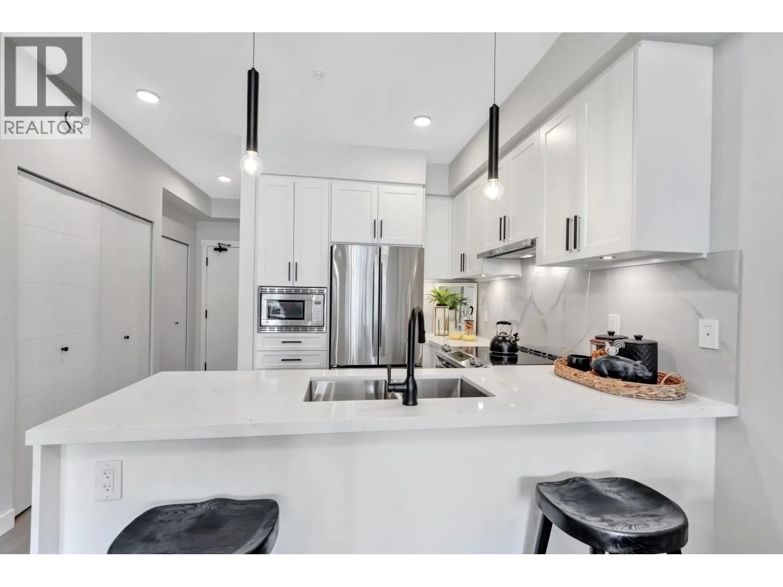 120 12143 223 STREET