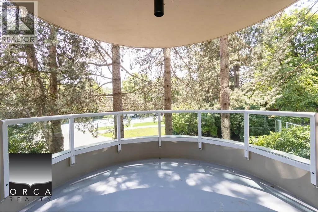 201 995 ROCHE POINT DRIVE