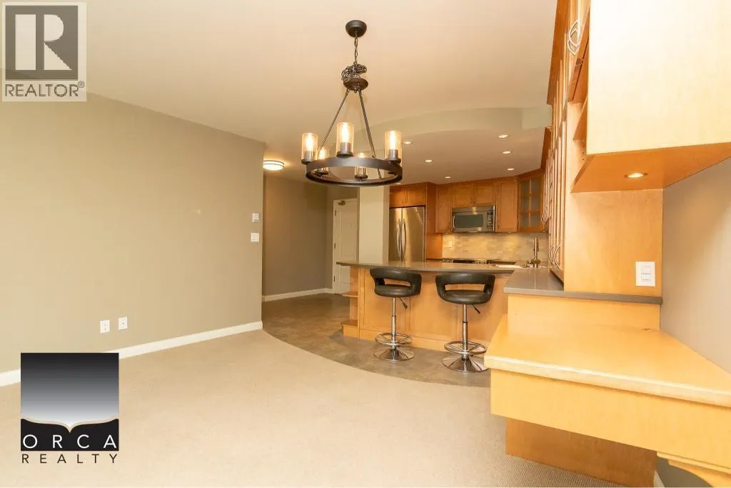 201 995 ROCHE POINT DRIVE