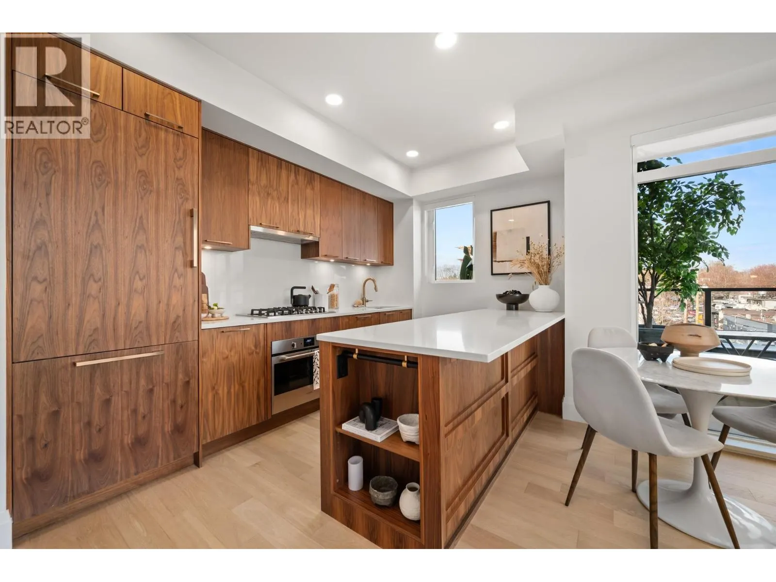 313 2550 GARDEN DRIVE