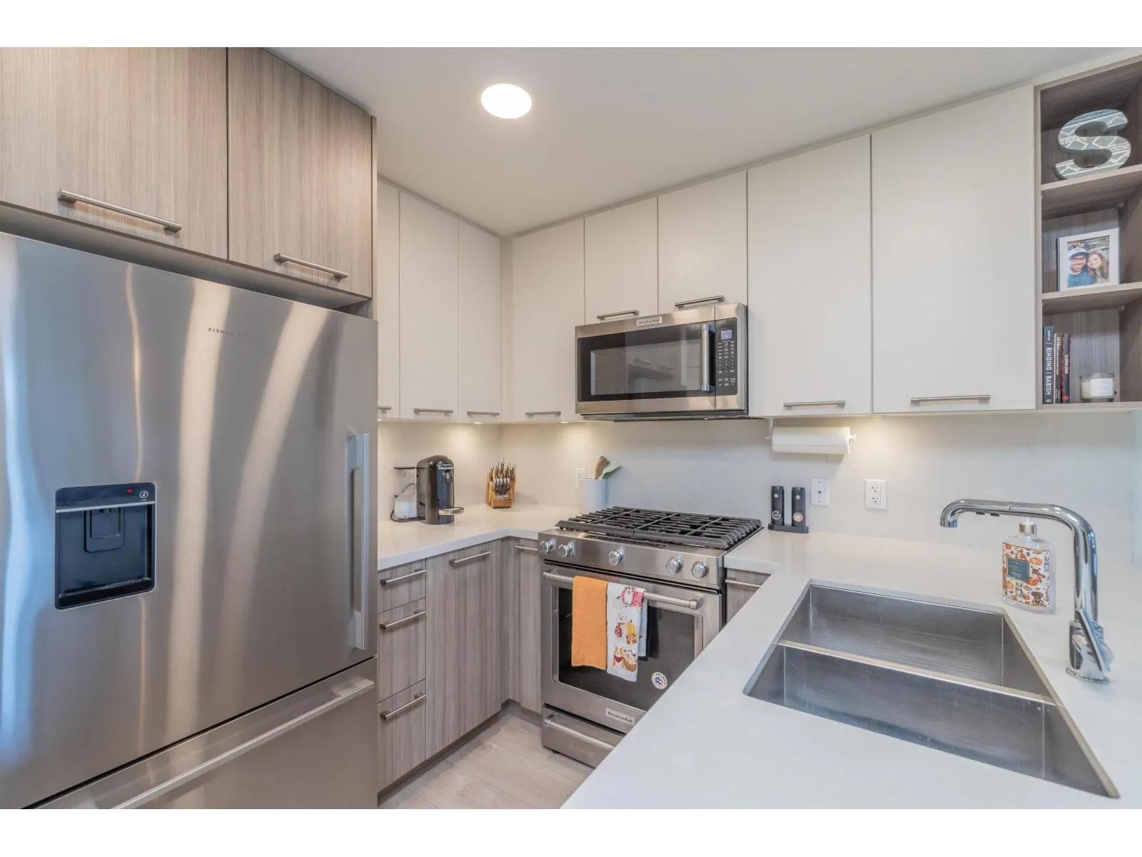 312 14022 NORTH BLUFF ROAD