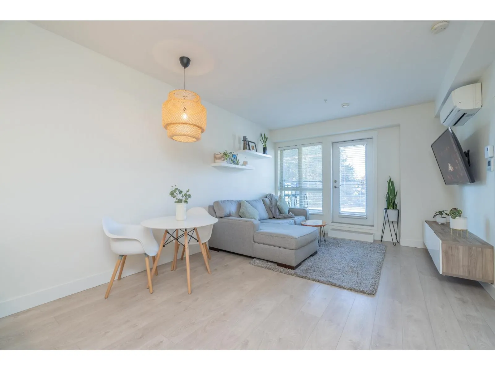 312 14022 NORTH BLUFF ROAD