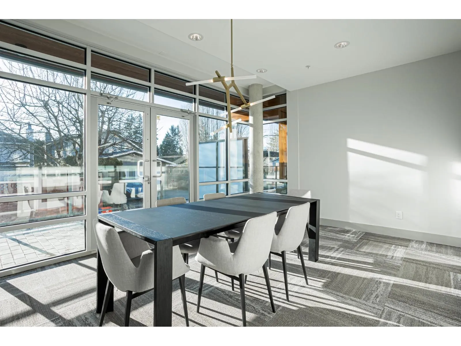 312 14022 NORTH BLUFF ROAD