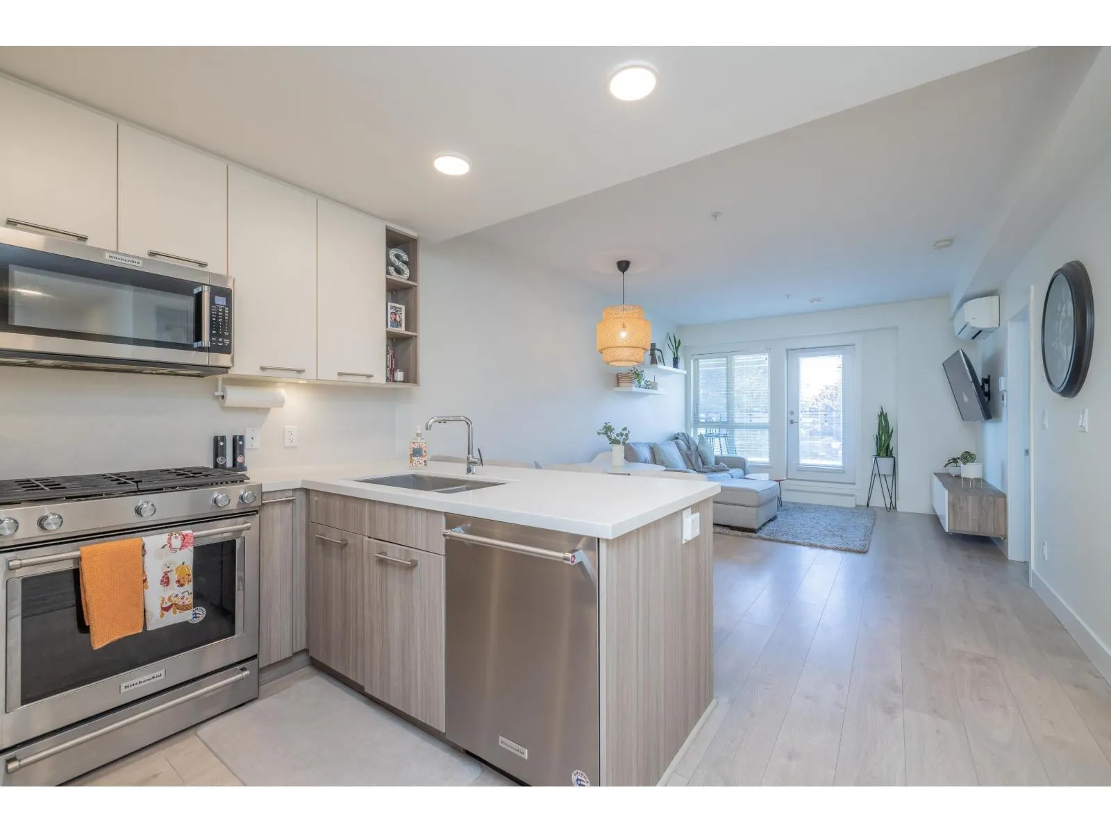 312 14022 NORTH BLUFF ROAD