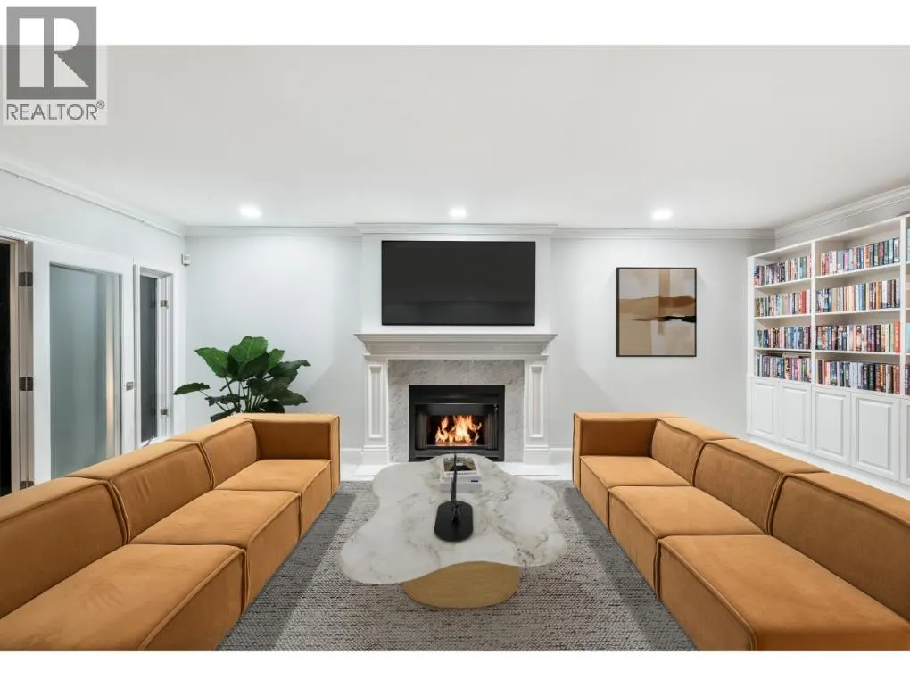 816 ANDERSON CRESCENT