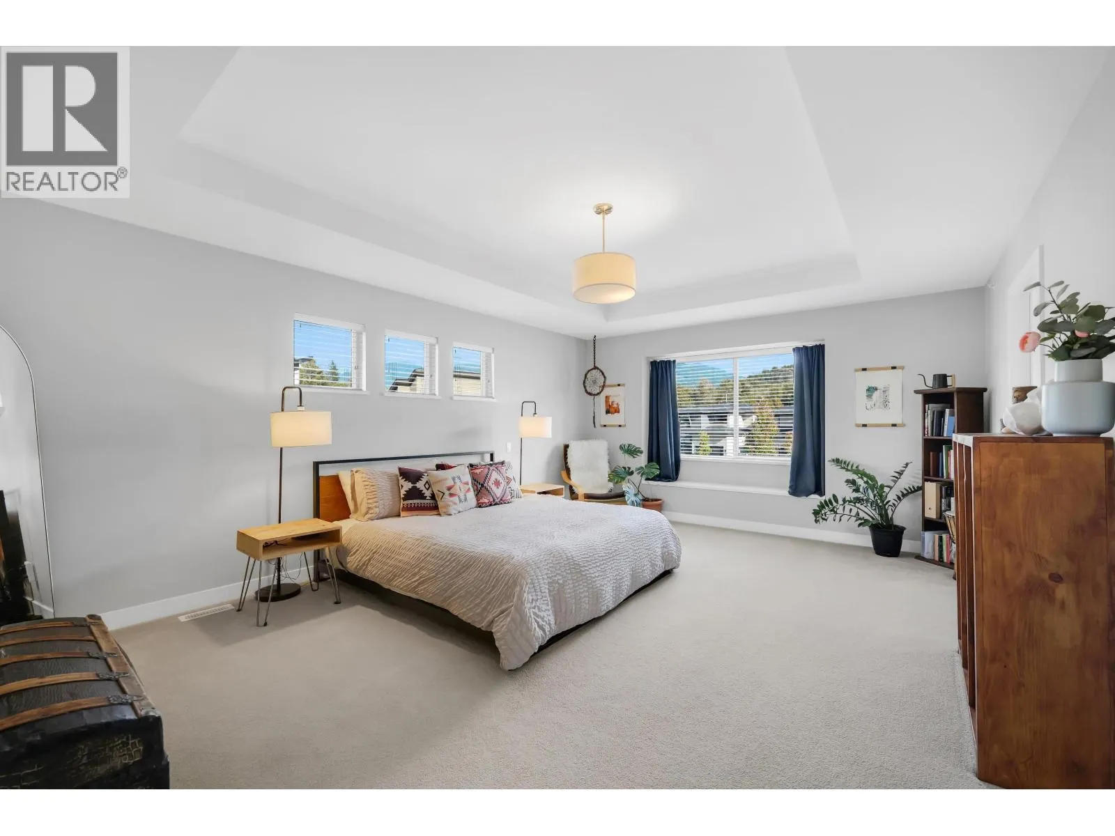 39262 FALCON CRESCENT