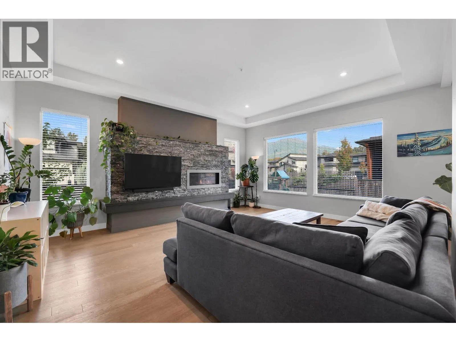 39262 FALCON CRESCENT
