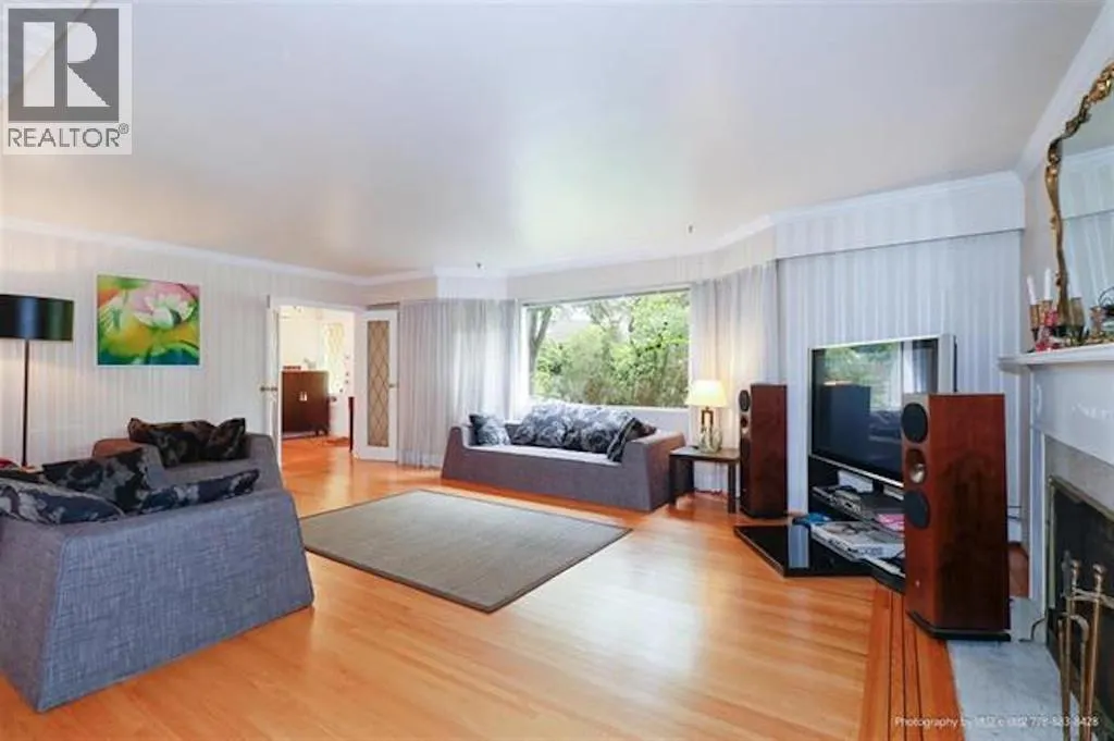 2025 W 29TH