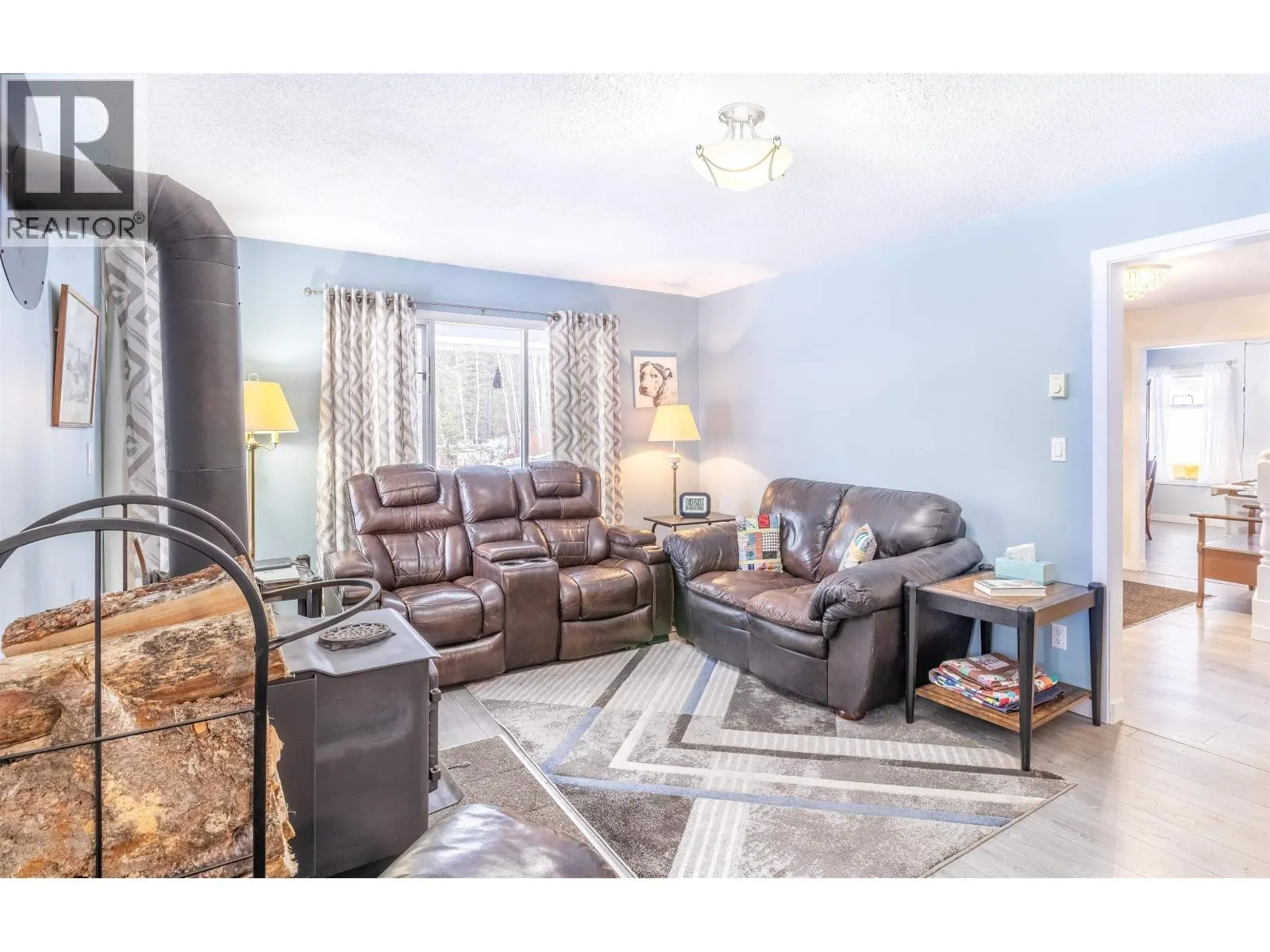 4315 RAINBOW DRIVE