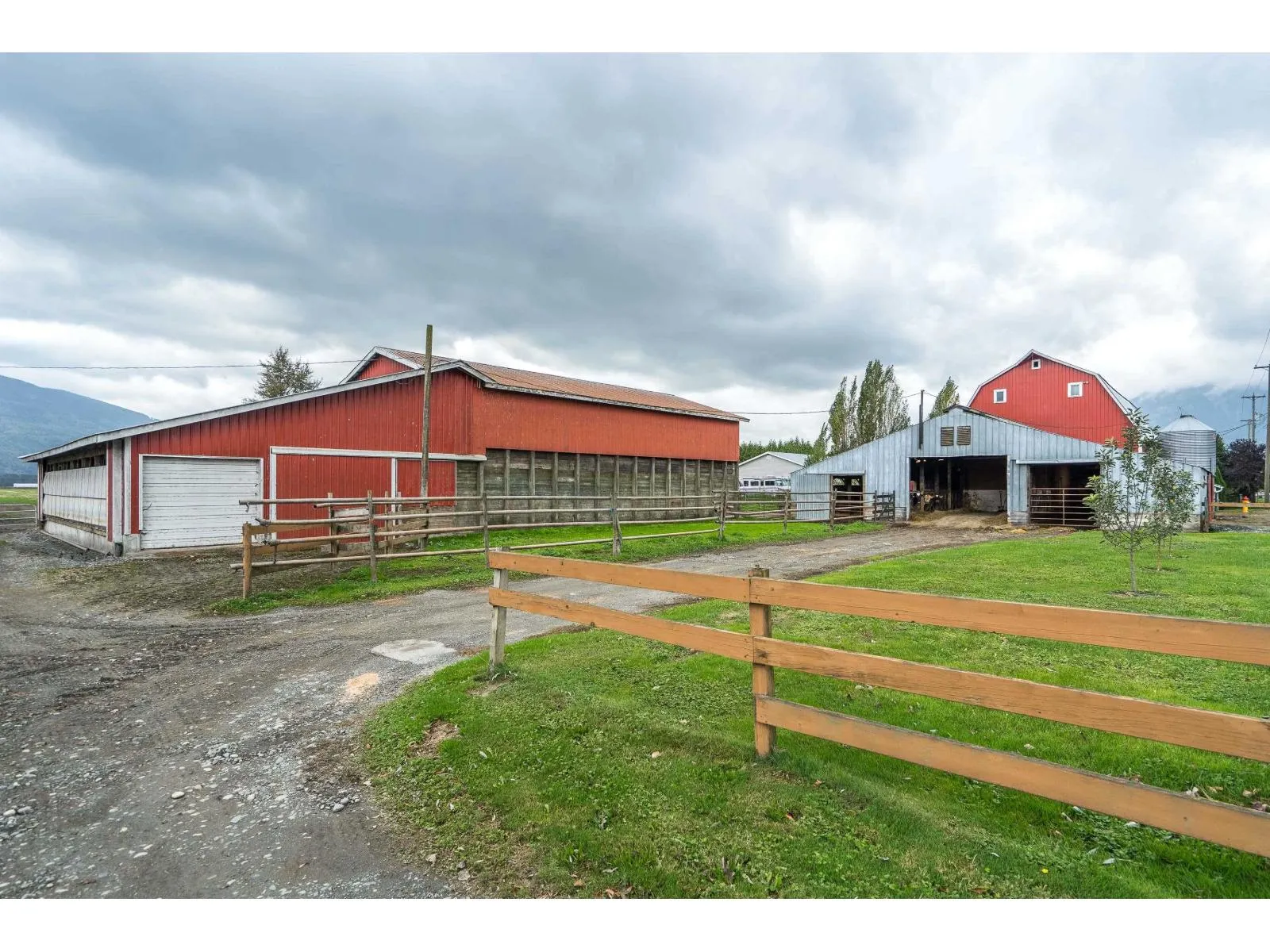 42872 SOUTH SUMAS ROAD|Greendale
