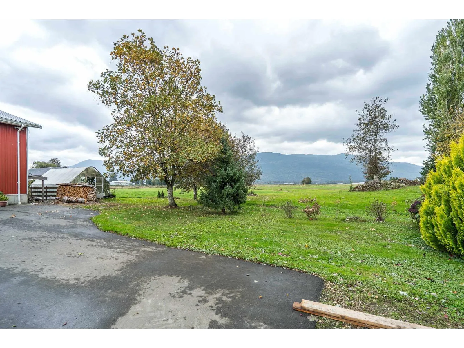 42872 SOUTH SUMAS ROAD|Greendale