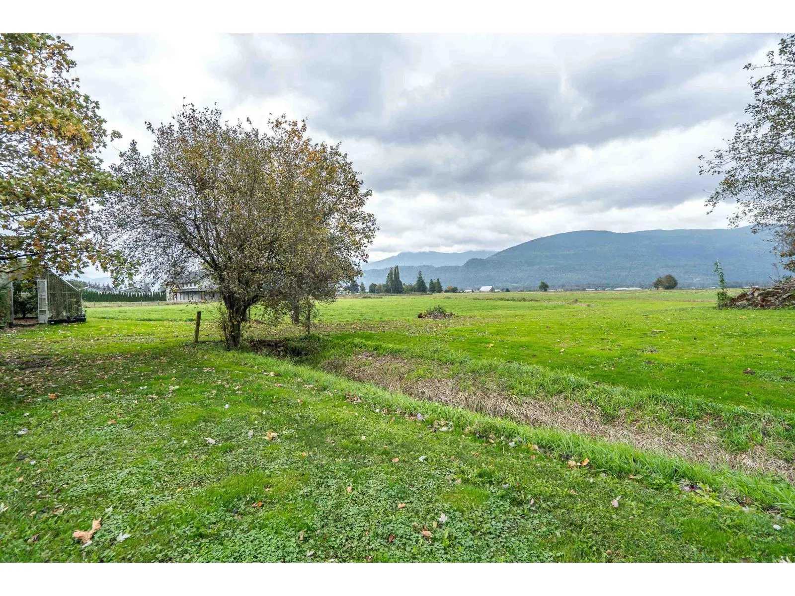 42872 SOUTH SUMAS ROAD|Greendale