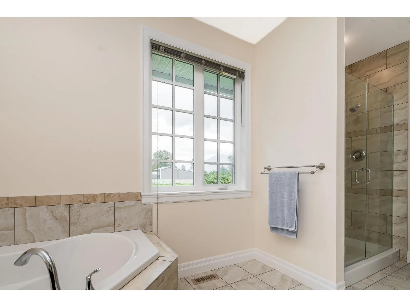 42872 SOUTH SUMAS ROAD|Greendale