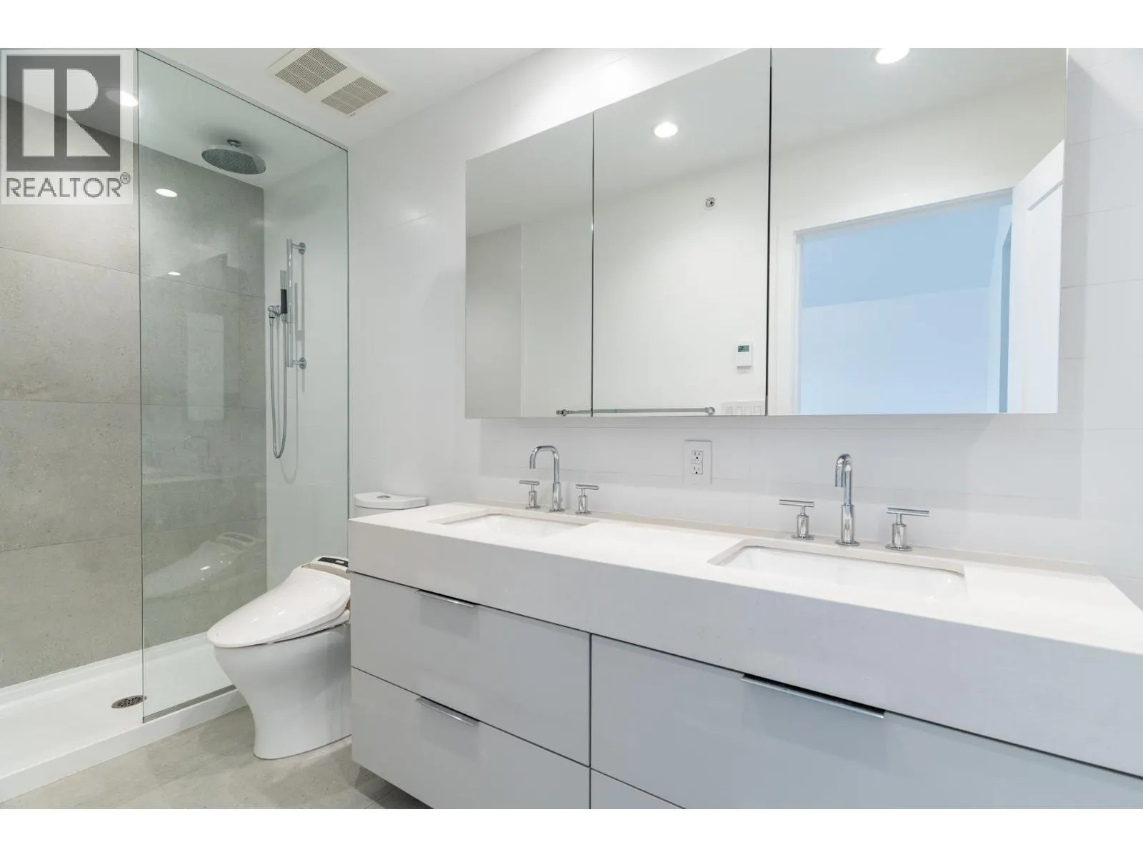125 2070 CURLING ROAD