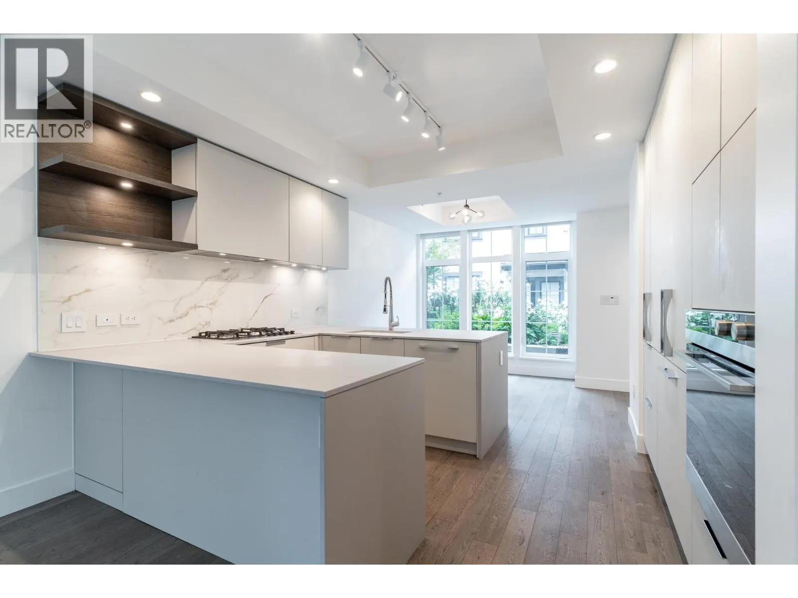 125 2070 CURLING ROAD