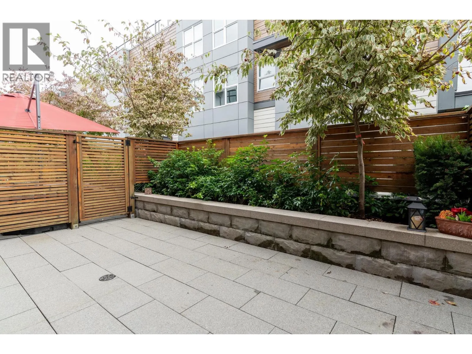 125 2070 CURLING ROAD