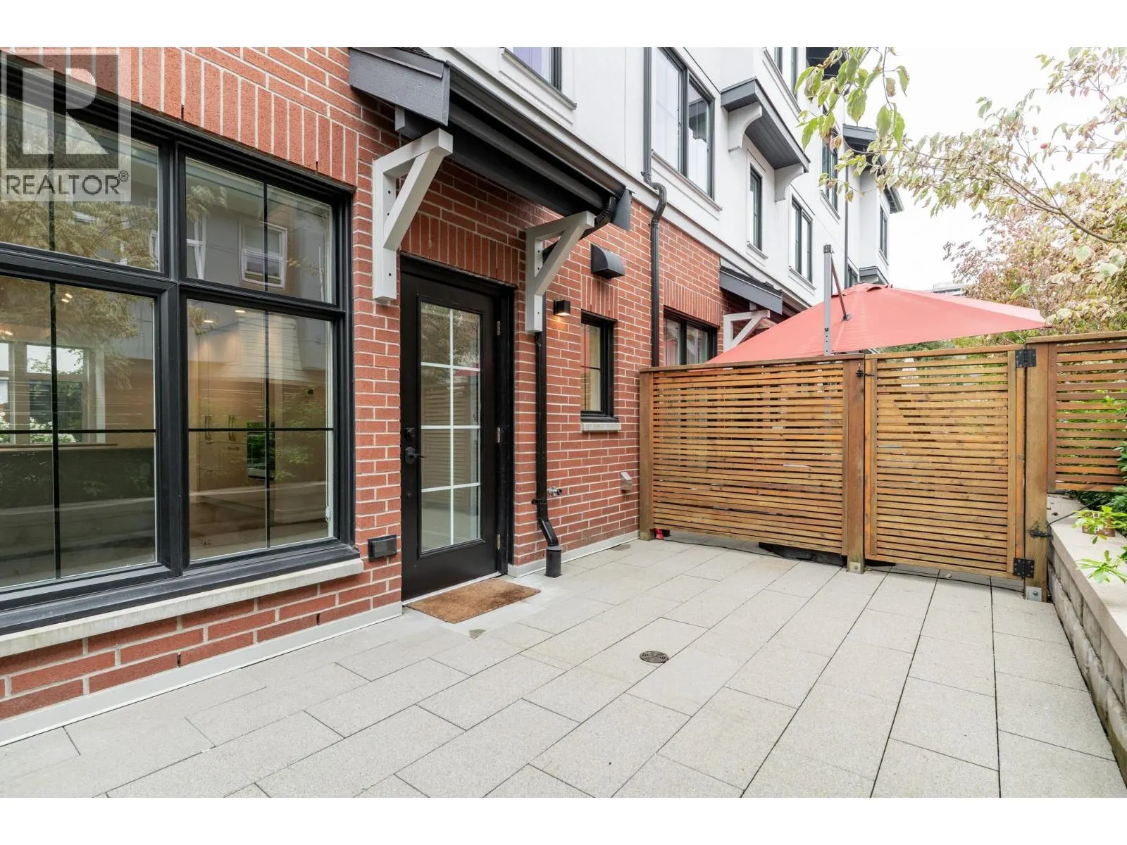 125 2070 CURLING ROAD