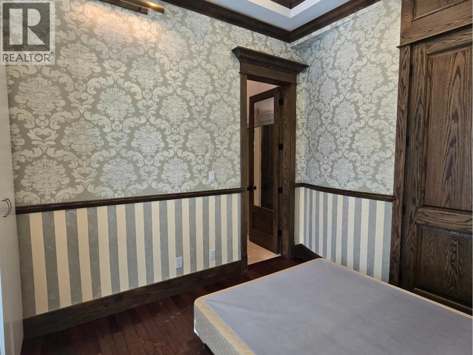 Ground Floor-34XX LAMOND AVENUE