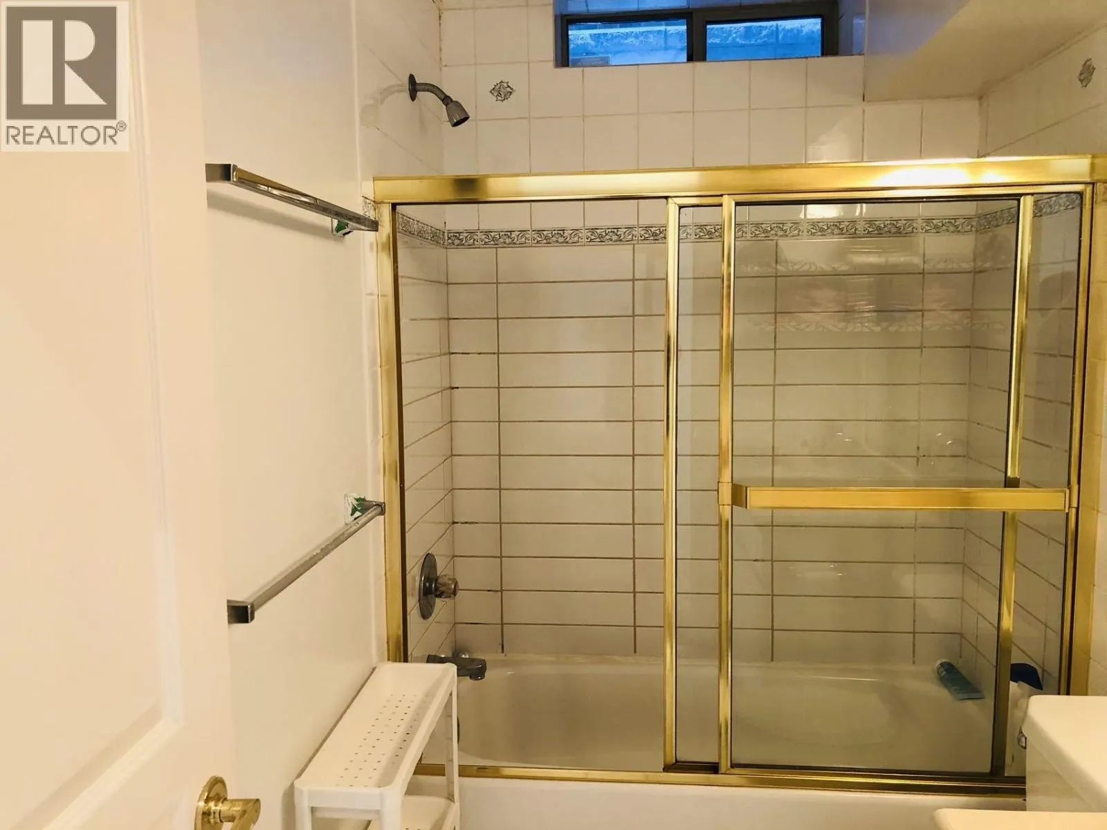 Basement-38XX W 10TH AVENUE
