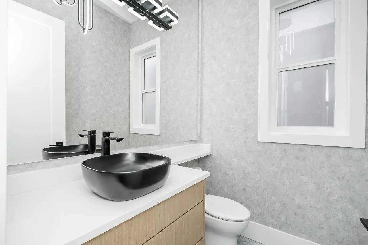 Main Floor-19XX 168TH STREET