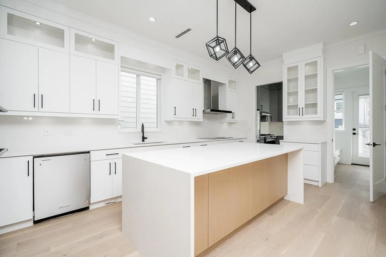 Main Floor-19XX 168TH STREET