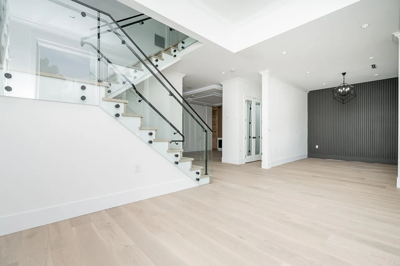 Main Floor-19XX 168TH STREET