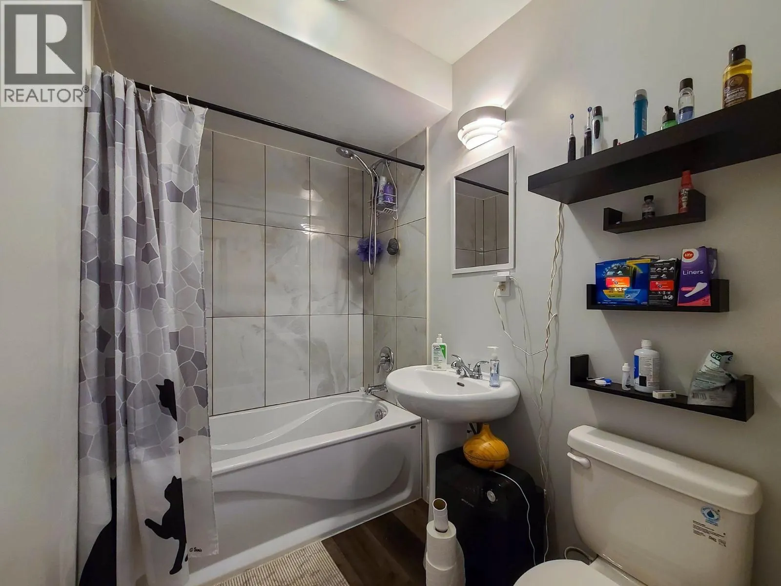 1210 CUDDIE CRESCENT