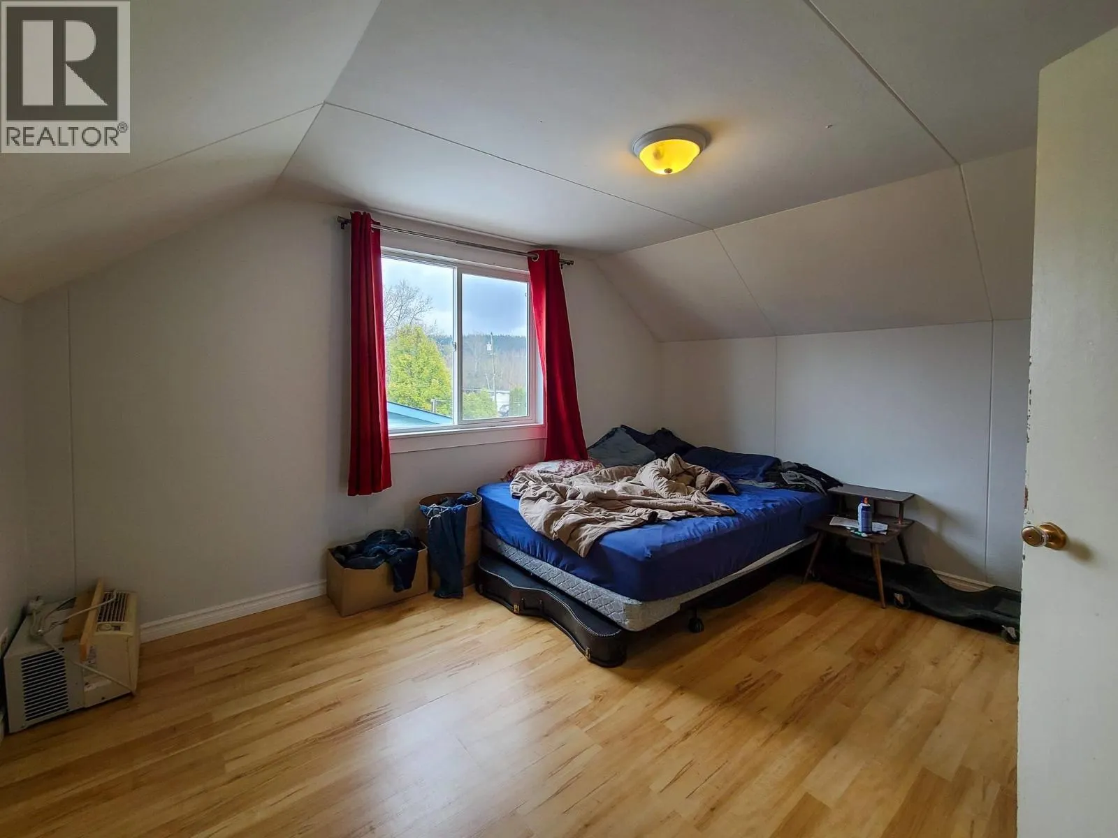 1210 CUDDIE CRESCENT