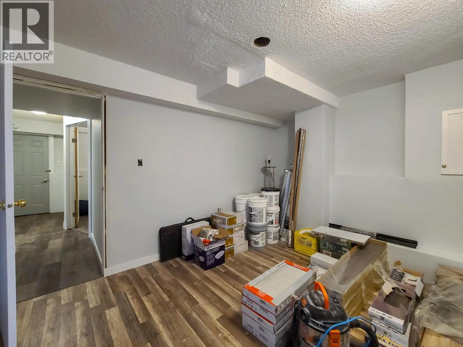 1210 CUDDIE CRESCENT