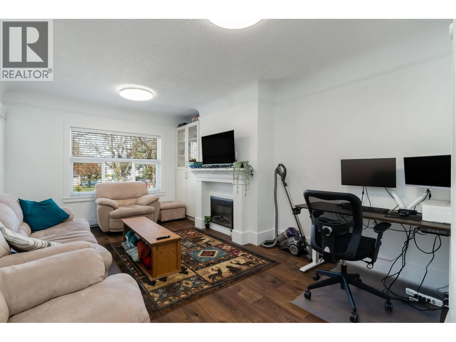 28XX W 6TH AVENUE