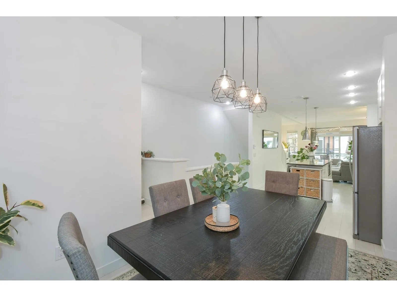 34 20857 77A AVENUE