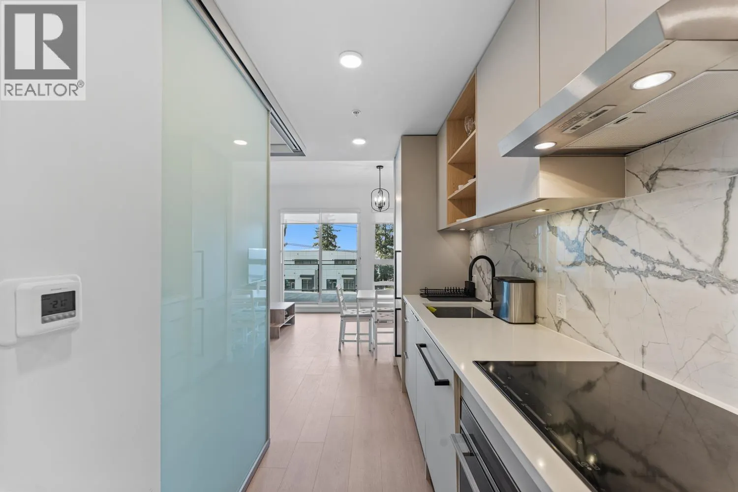 45X 422 E 3RD STREET