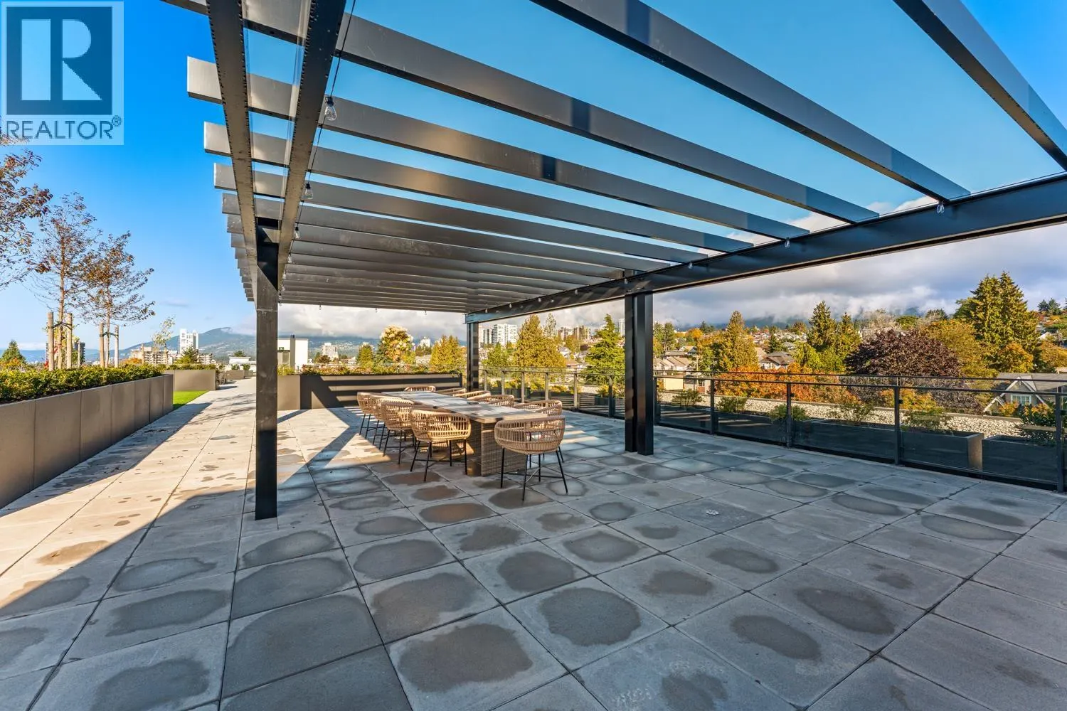 45X 422 E 3RD STREET