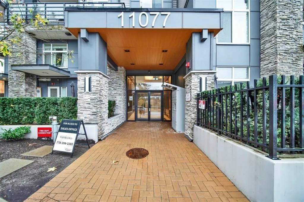 406 11077 RAVINE ROAD