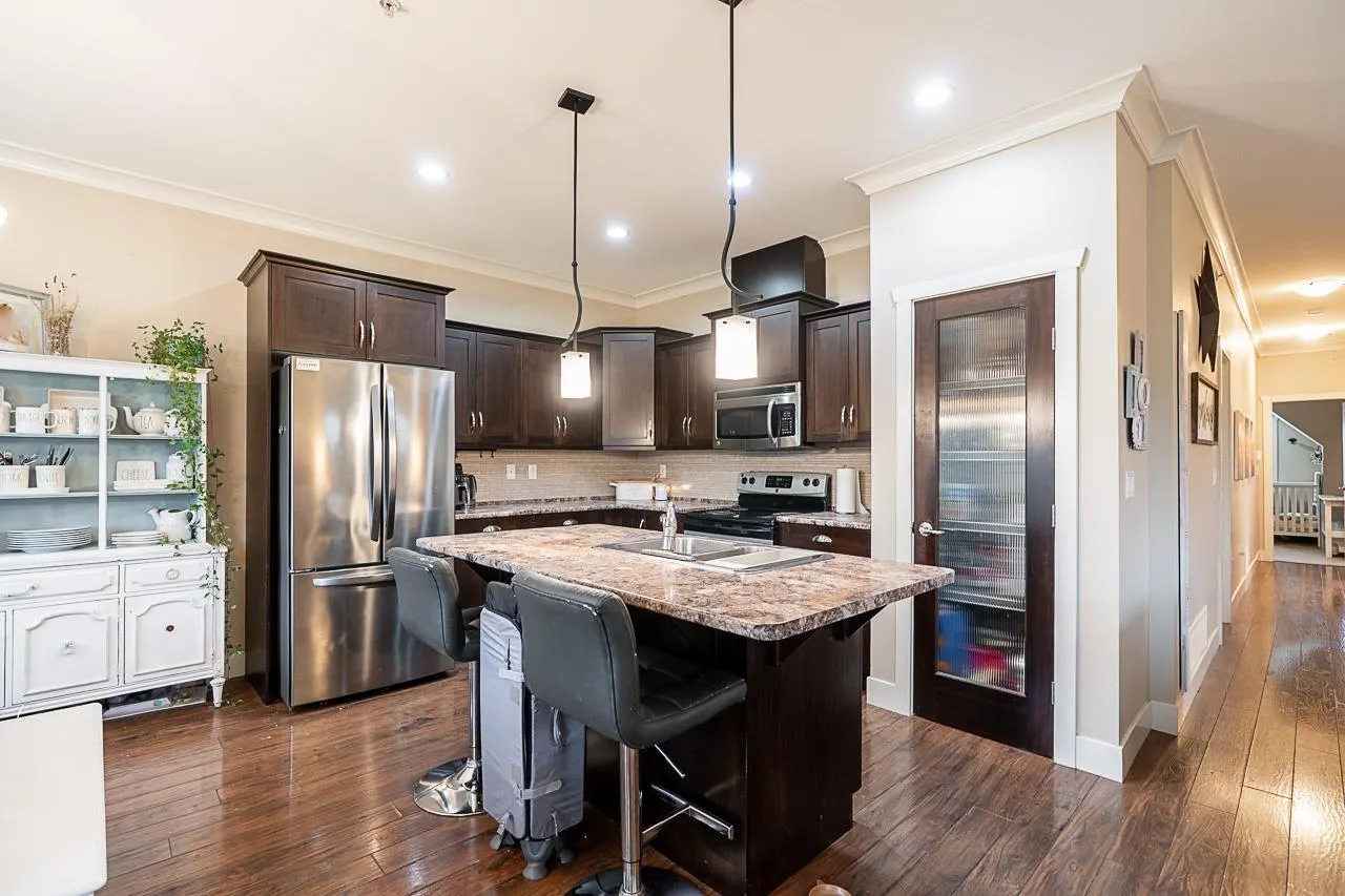 2 45466 WELLS ROAD|Sardis West Vedder