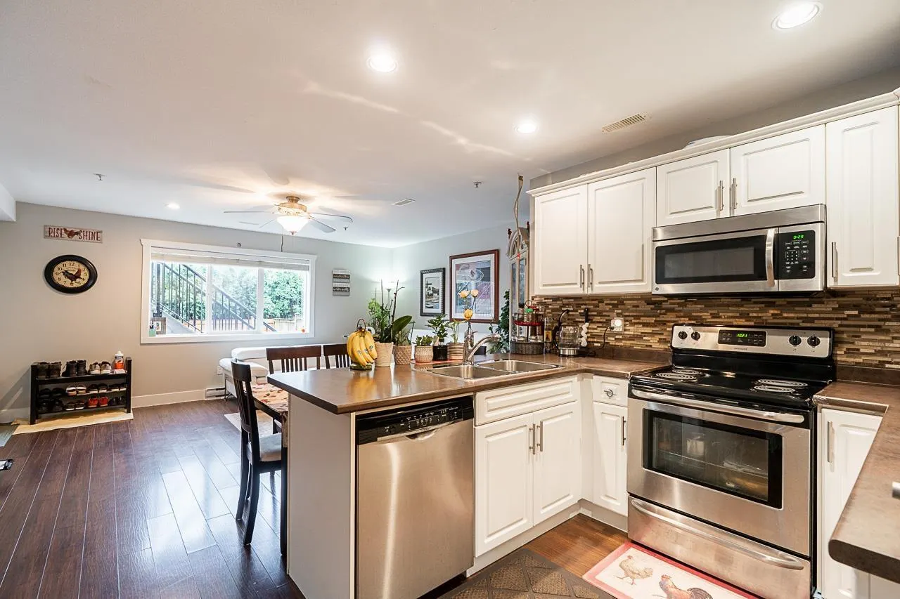 2 45466 WELLS ROAD|Sardis West Vedder