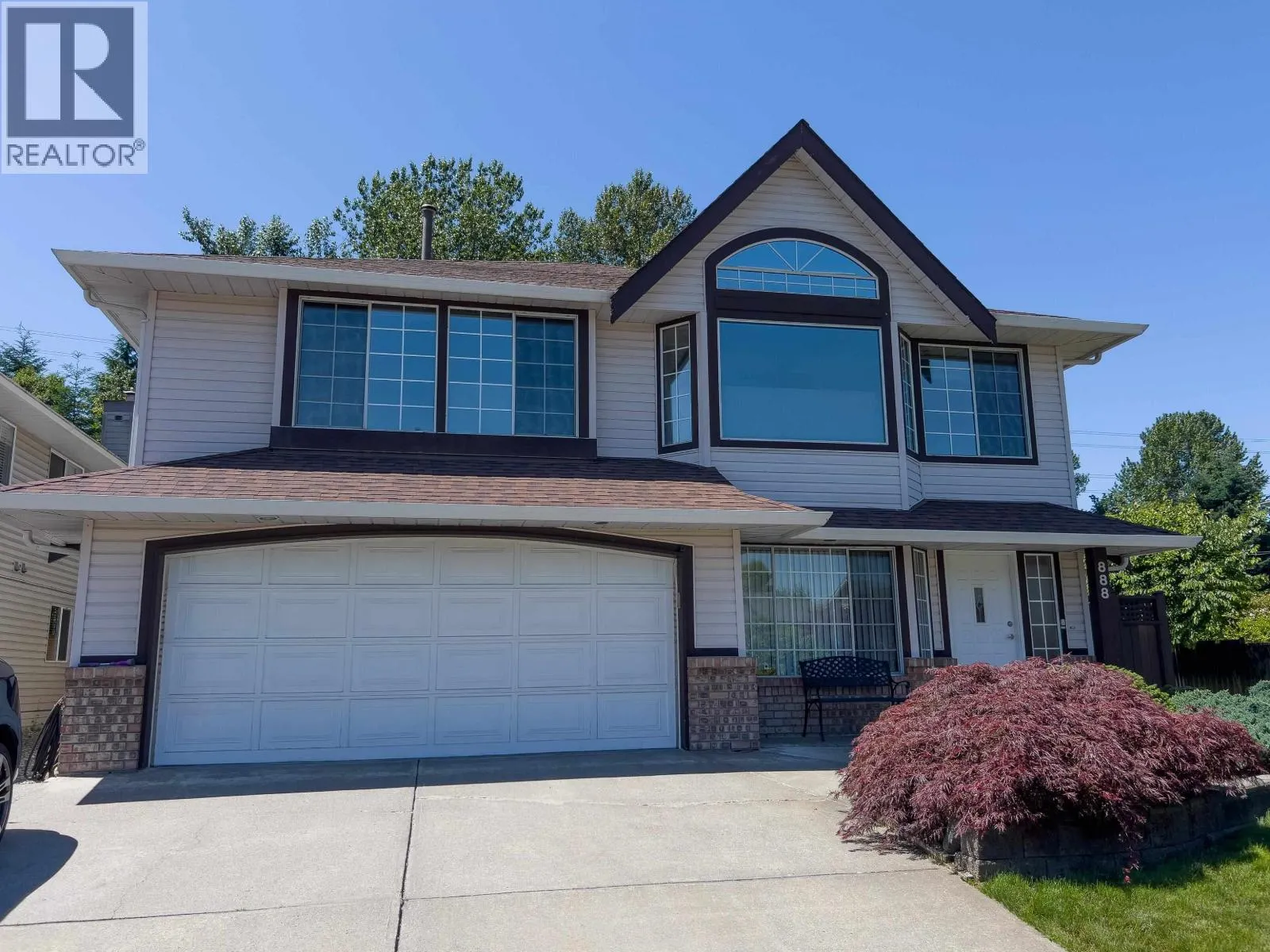 888 HERRMANN STREET