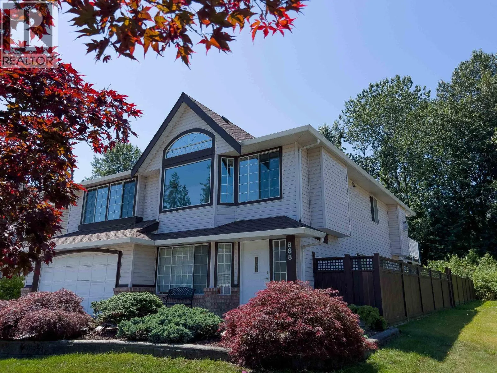 888 HERRMANN STREET