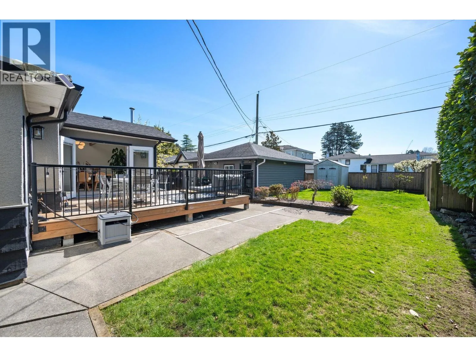 2566 MCBAIN AVENUE