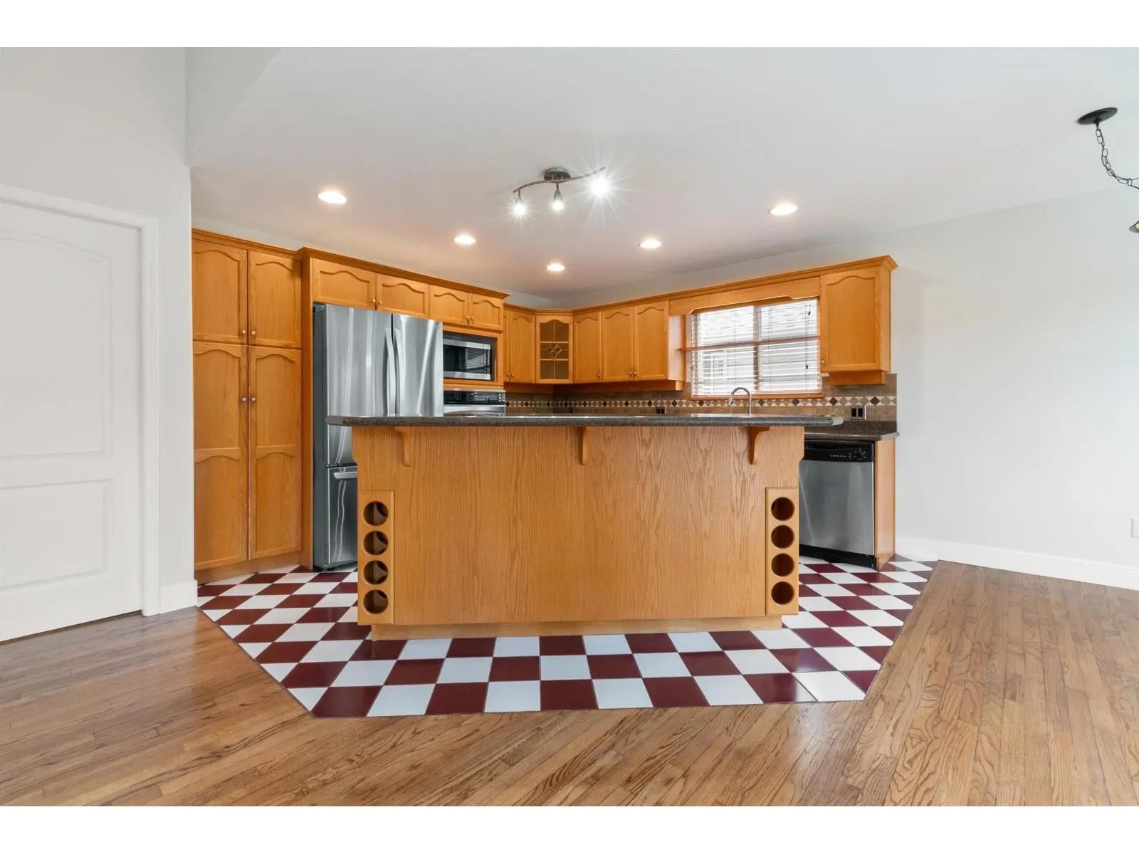 322 MIAMI RIVER DRIVE|Harrison Hot Springs