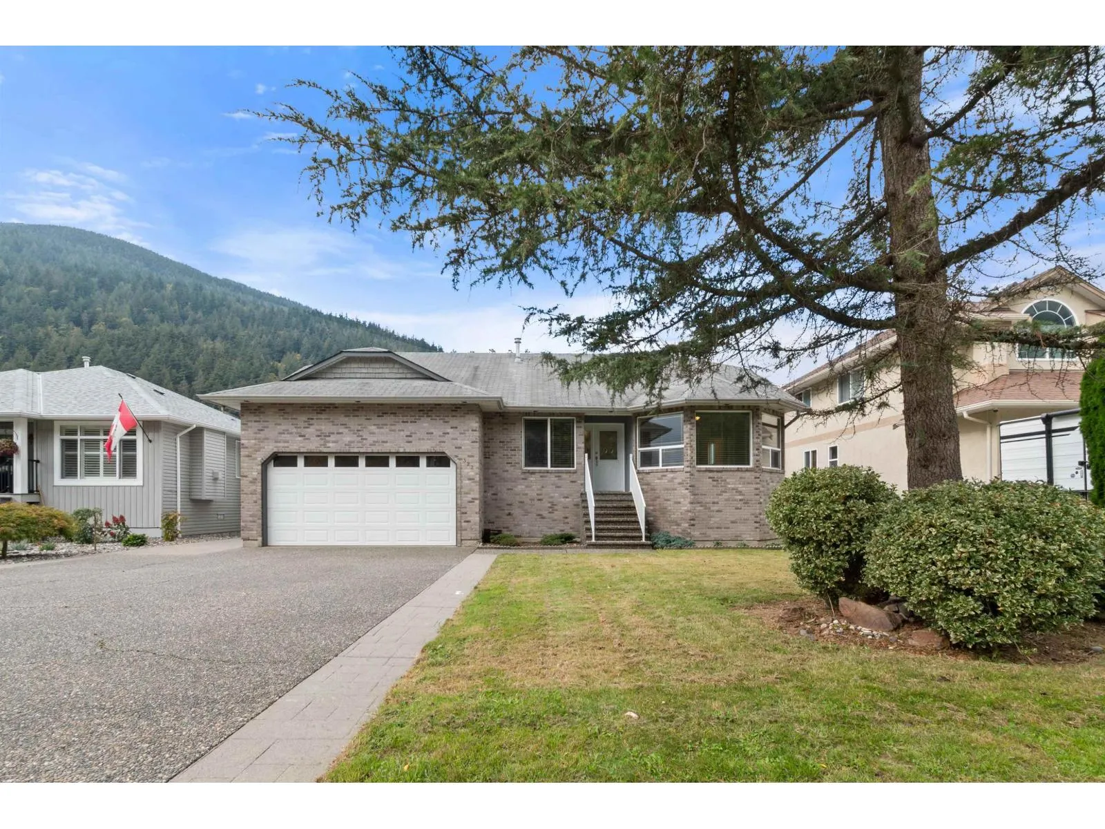 322 MIAMI RIVER DRIVE|Harrison Hot Springs