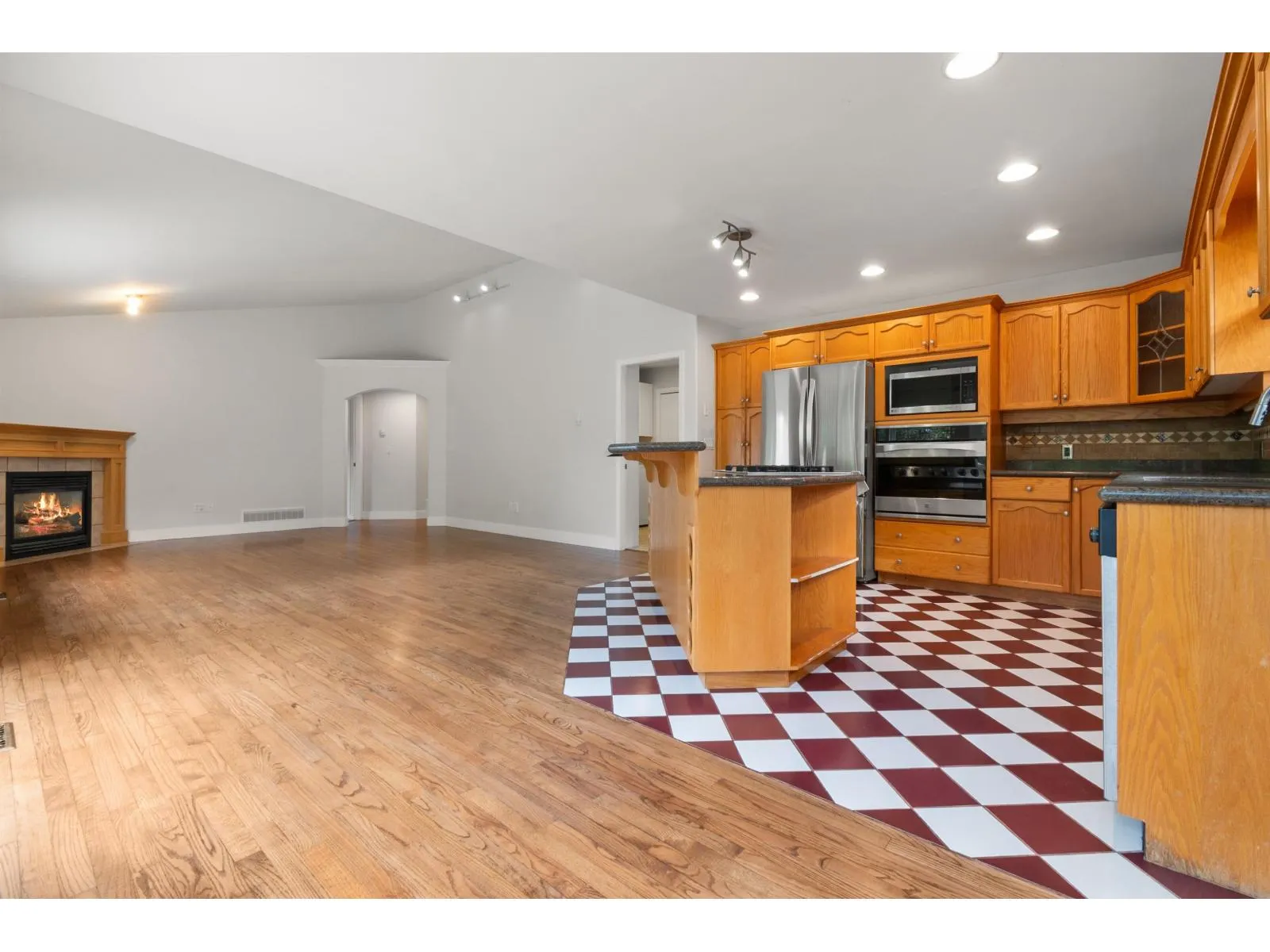 322 MIAMI RIVER DRIVE|Harrison Hot Springs