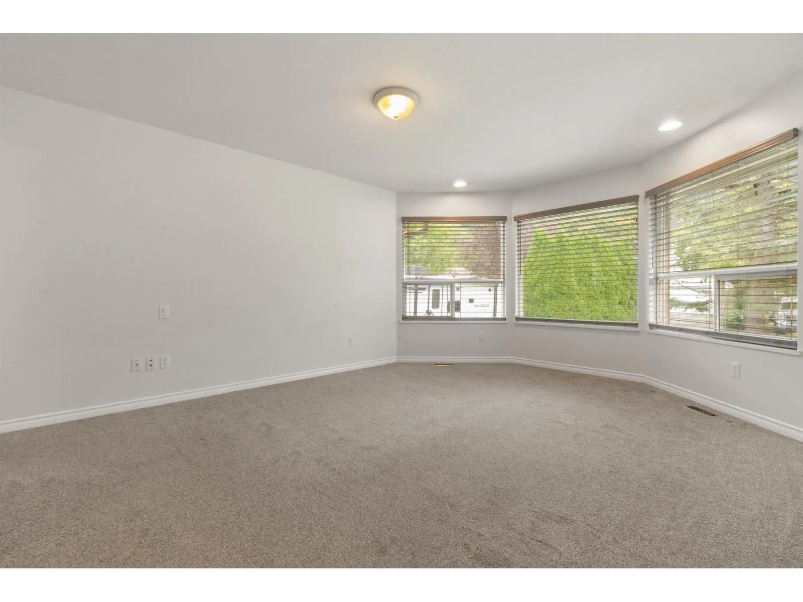 322 MIAMI RIVER DRIVE|Harrison Hot Springs