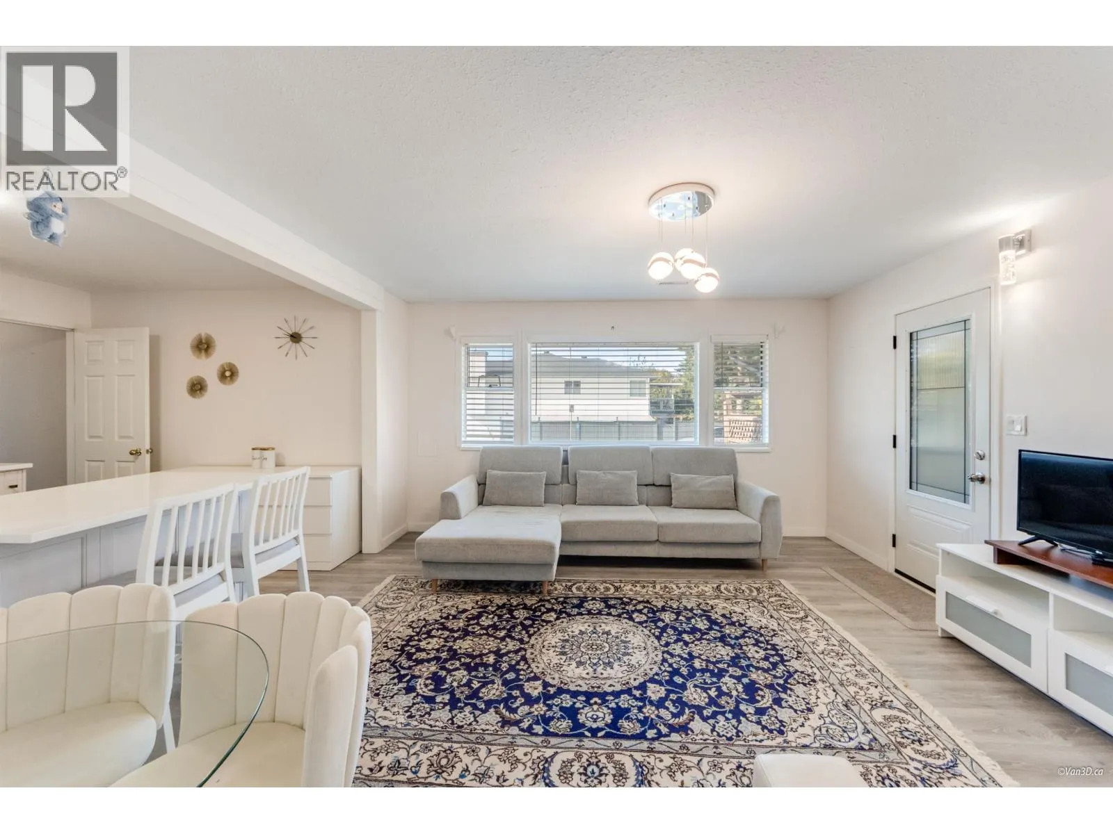2287 STAFFORD AVENUE