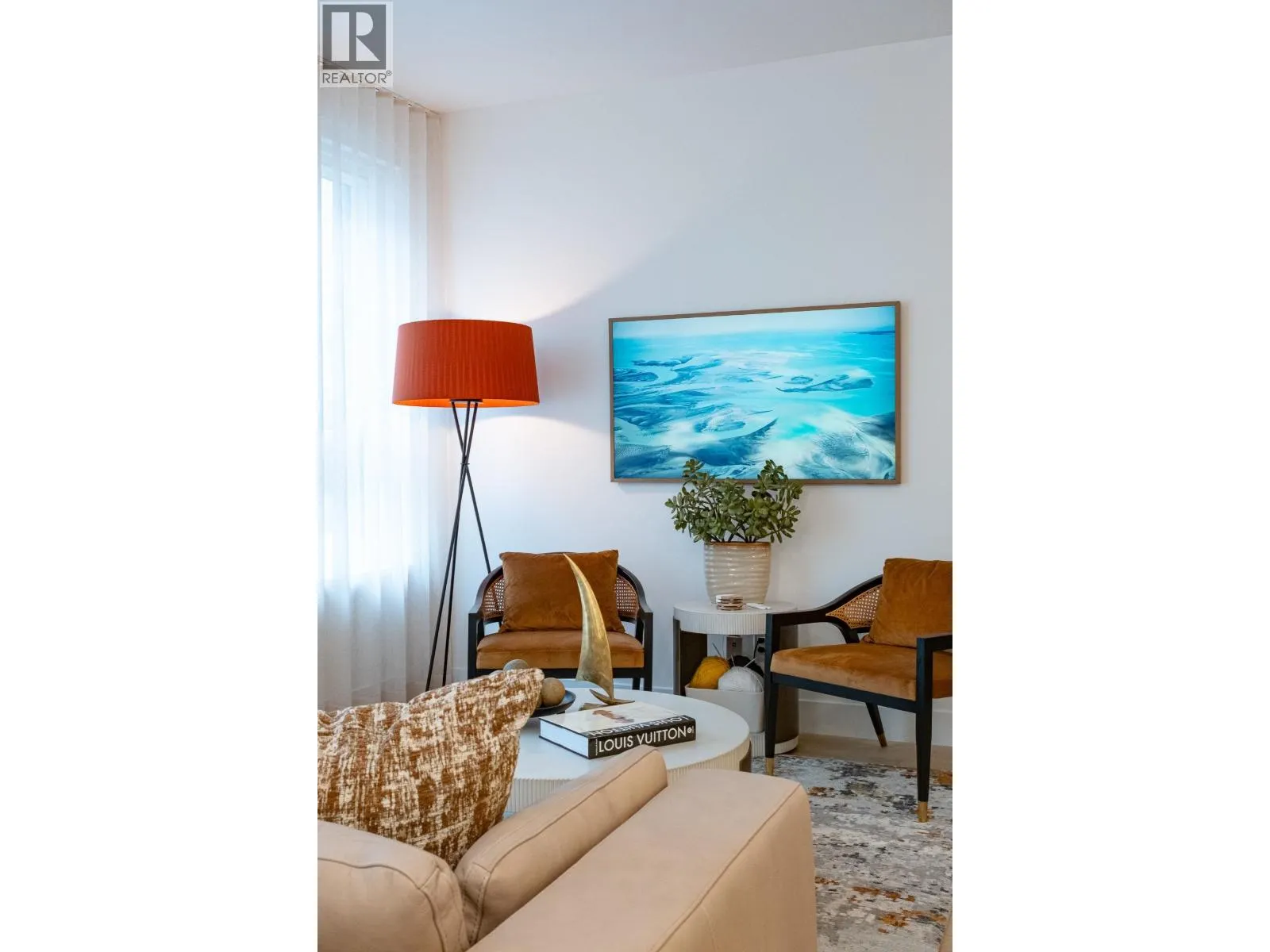 TH4 423 6TH STREET