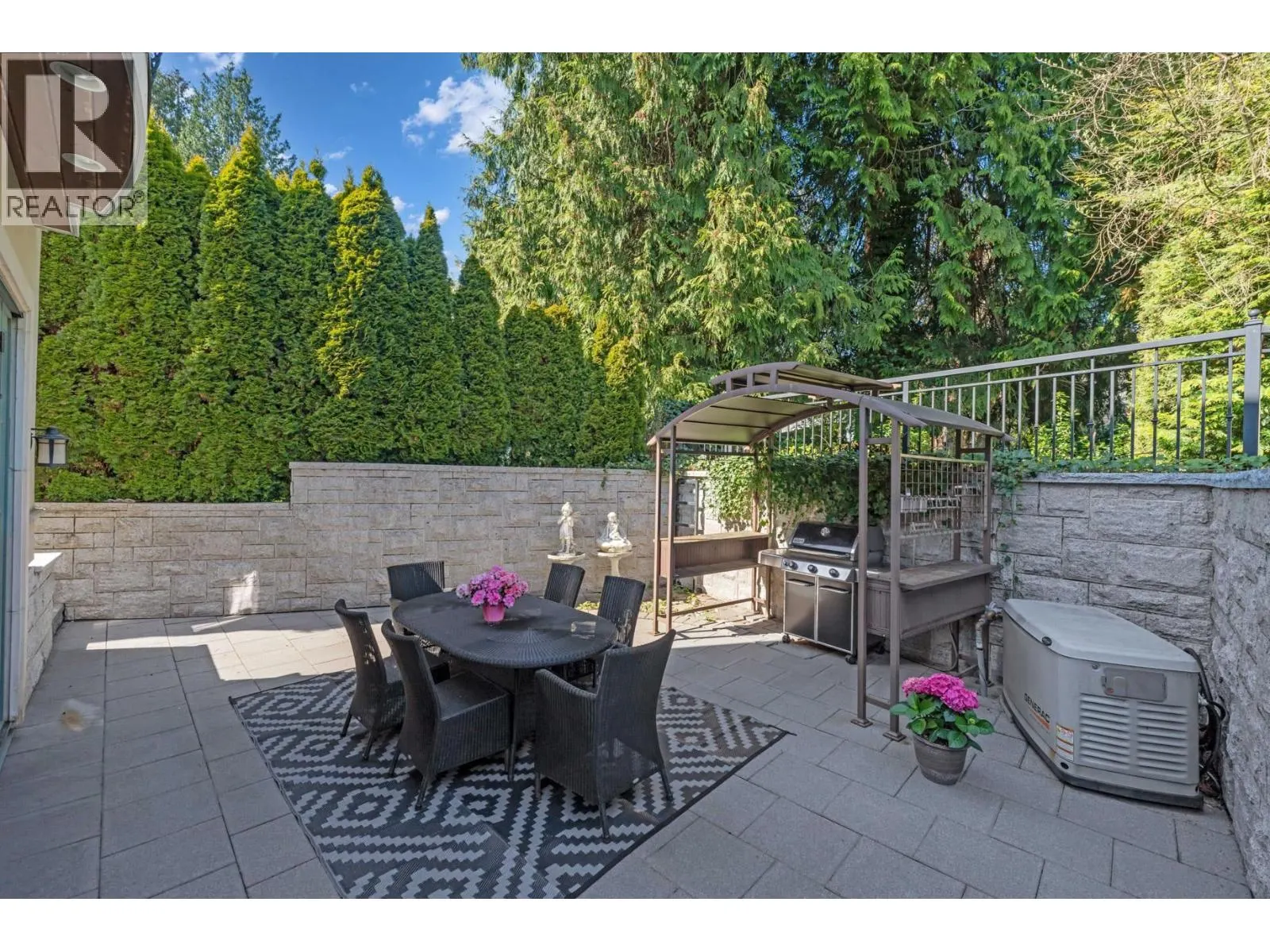 4348 ERWIN DRIVE