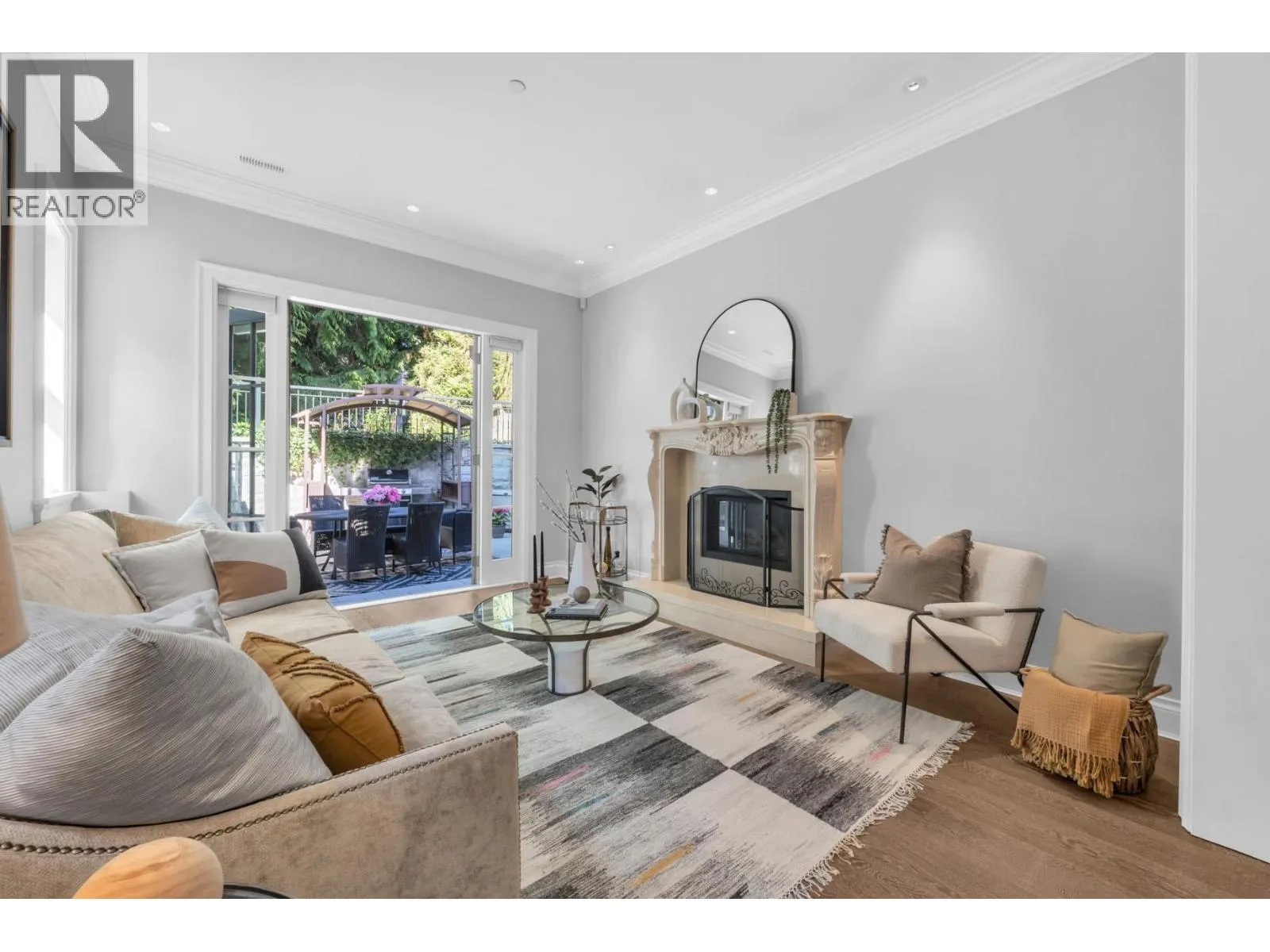 4348 ERWIN DRIVE